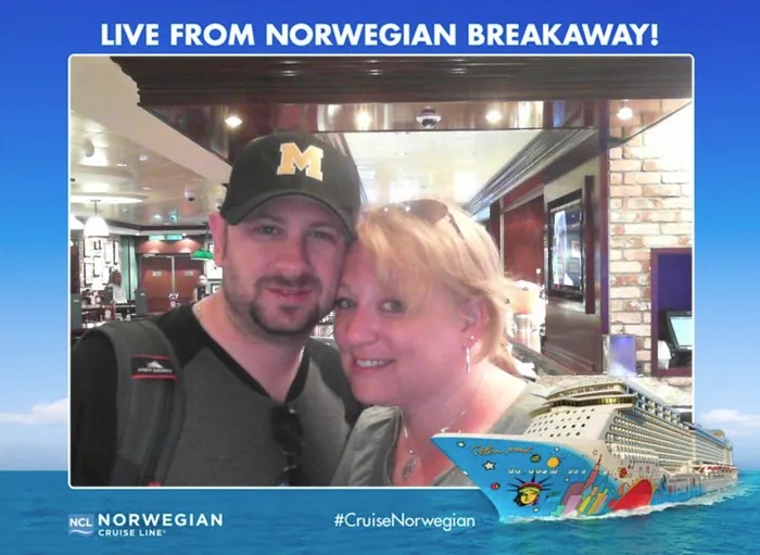Richard Waine and his wife Ilyse aboard the Headshot Crew cruise to Bermuda